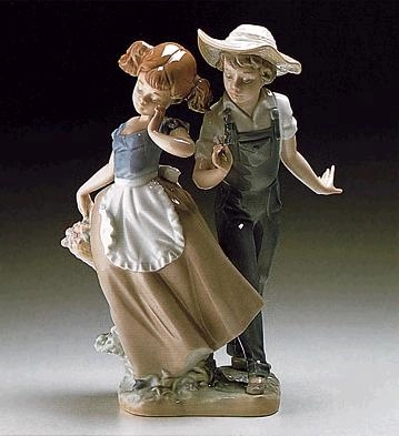 Lladro Love In Bloom 1985-98 Porcelain Figurine