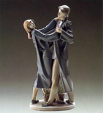 Lladro Graduation Dance 1988-89 Porcelain Figurine