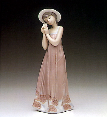 Lladro Cindy 1990-98 *** Porcelain Figurine