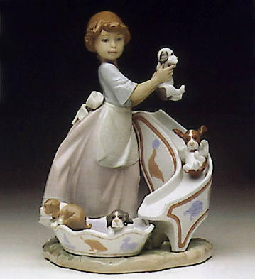 Lladro Down You Go 1993-97 Porcelain Figurine