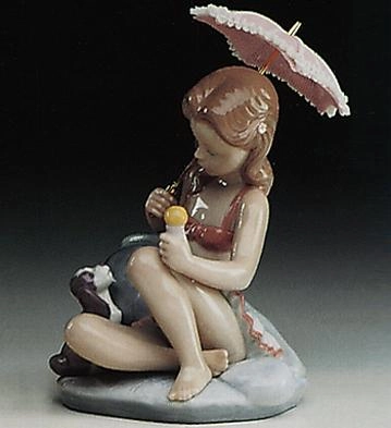 Lladro Monday's Child (girl) 1993-97 Porcelain Figurine