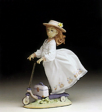 Lladro On The Go 1993-95 Porcelain Figurine