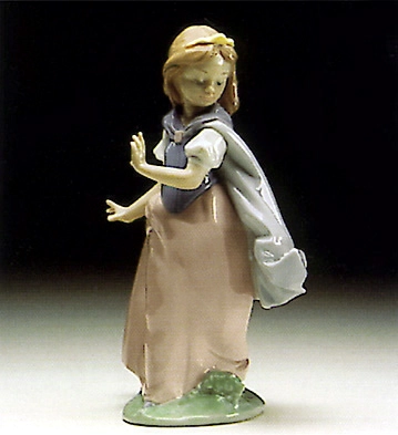 Lladro Young Princess 1993-96 Porcelain Figurine