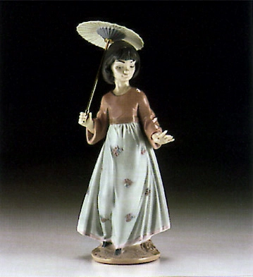 Lladro Asian Love 1994-99 Porcelain Figurine