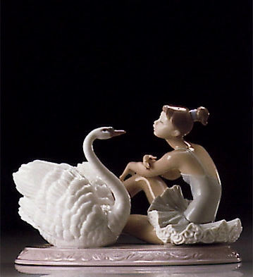 Lladro Grace & Beauty 1995-99 *** Porcelain Figurine