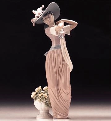 Lladro Paris In Bloom 1996-99 Porcelain Figurine