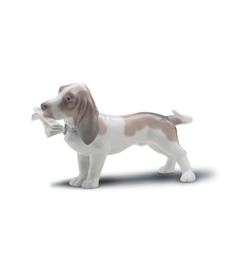 Lladro Morning Delivery Dog 1997-2001 Porcelain Figurine