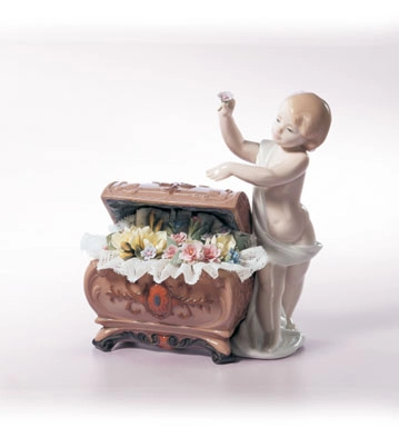 Lladro Petals Of Hope 2000-02 Porcelain Figurine