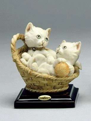 Giuseppe Armani Kittens In The Basket Sculpture
