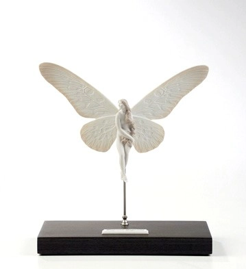 Lladro Papilio Gigante Porcelain Figurine