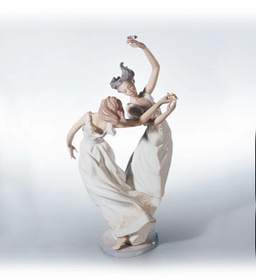 Lladro Dance Of The Nymphs Porcelain Figurine