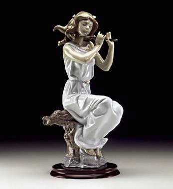 Lladro Graceful Tune Porcelain Figurine