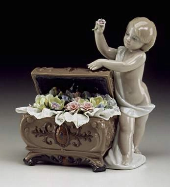 Lladro Petals Of Hope Porcelain Figurine
