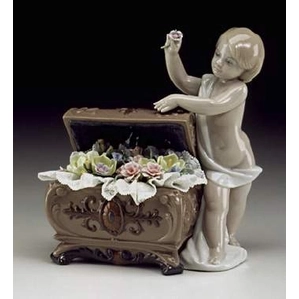 Lladro Petals Of Hope Porcelain Figurine